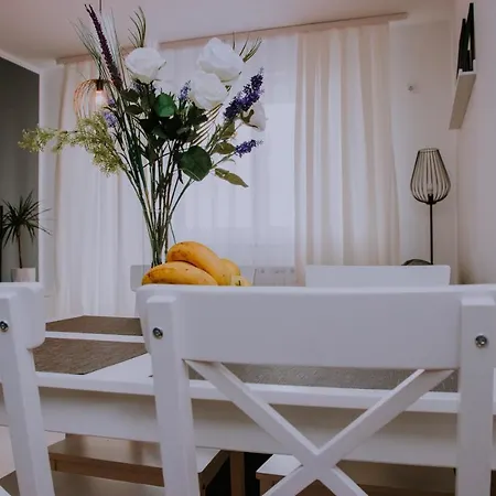 Fik Apartman Διαμέρισμα Lukavica